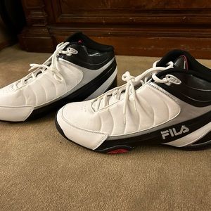 Men’s Fila Tennis Shoes